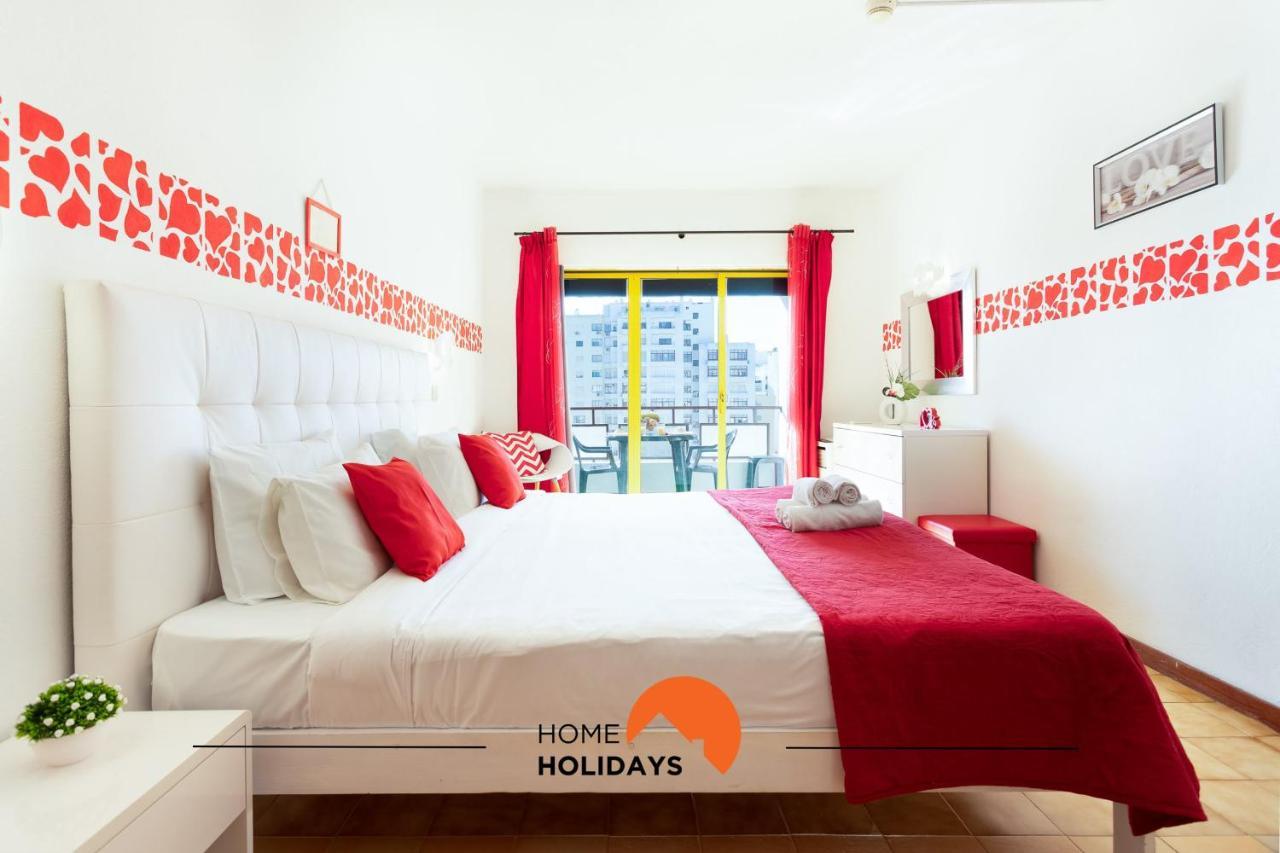 #150 Da Rocha By Holidays