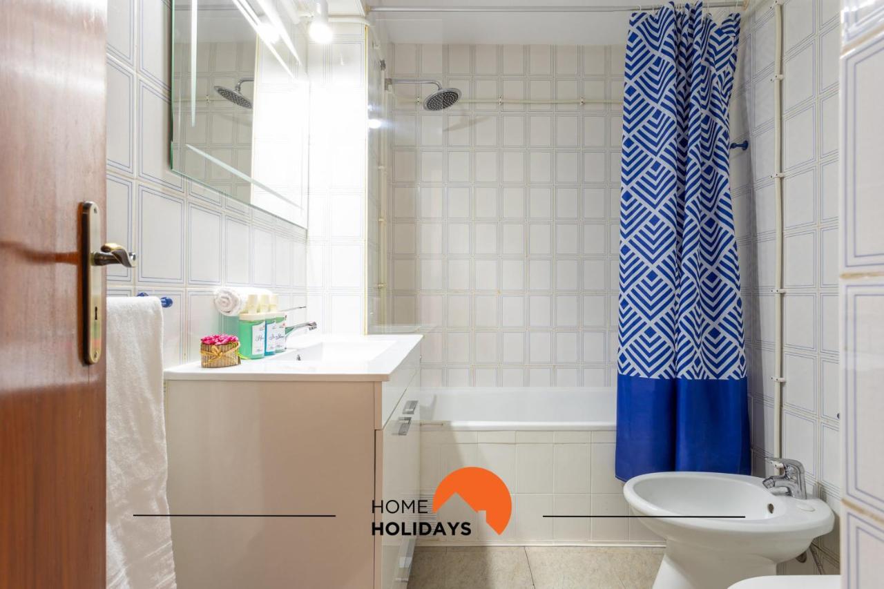 #150 Da Rocha By Holidays Apartment *