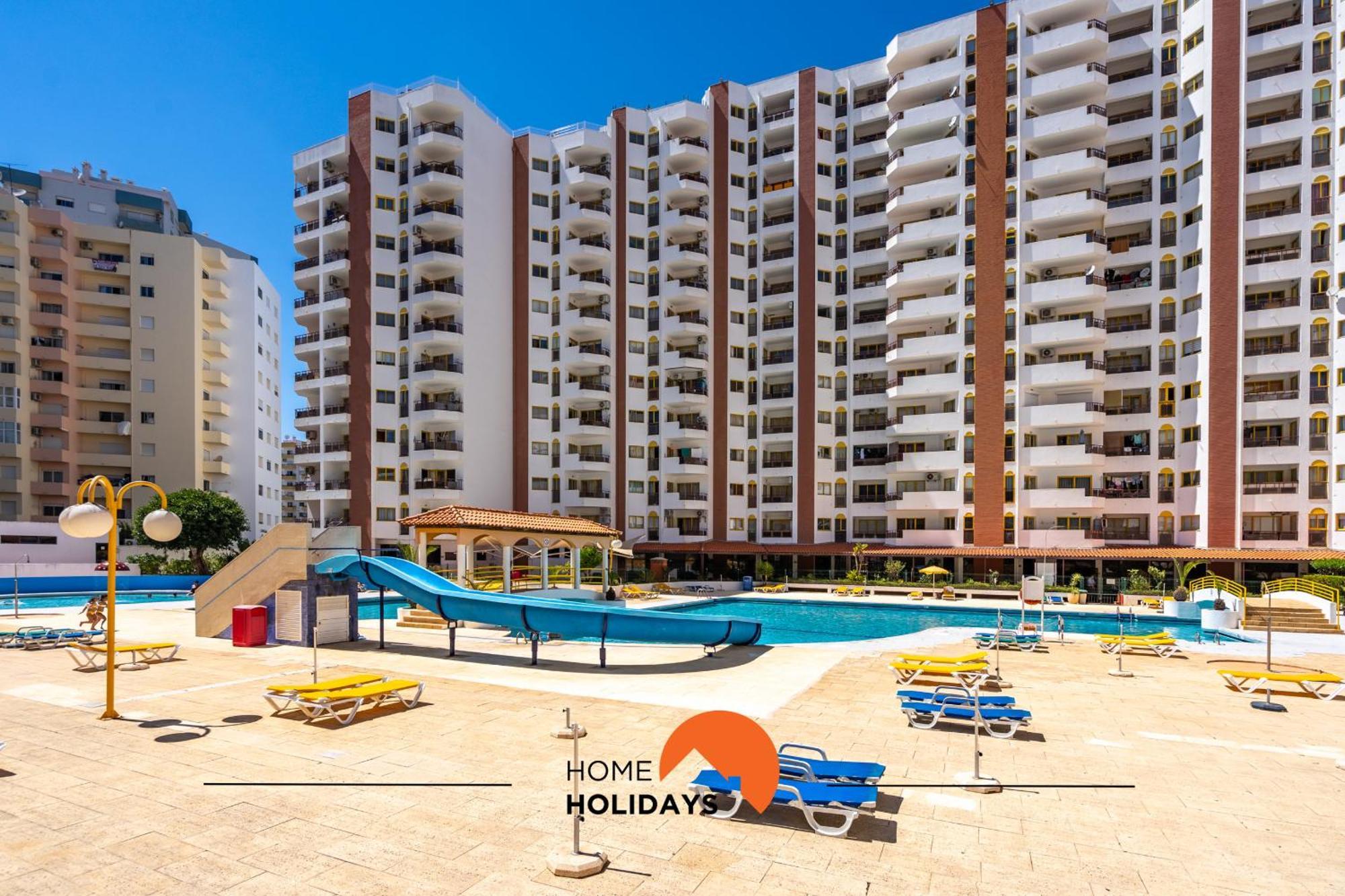 #150 Da Rocha By Holidays